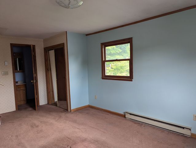 10 Staples Street, Danbury, CT 06810