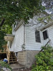 10 Staples Street, Danbury, CT 06810