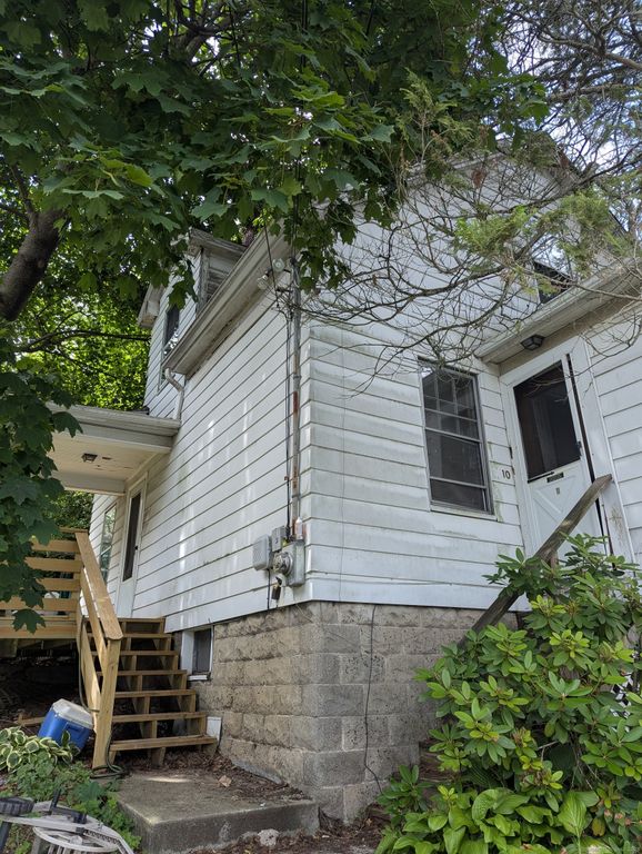 10 Staples Street, Danbury, CT 06810