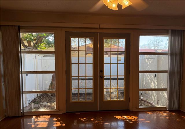 7103 Ryan DR, Austin, TX 78757