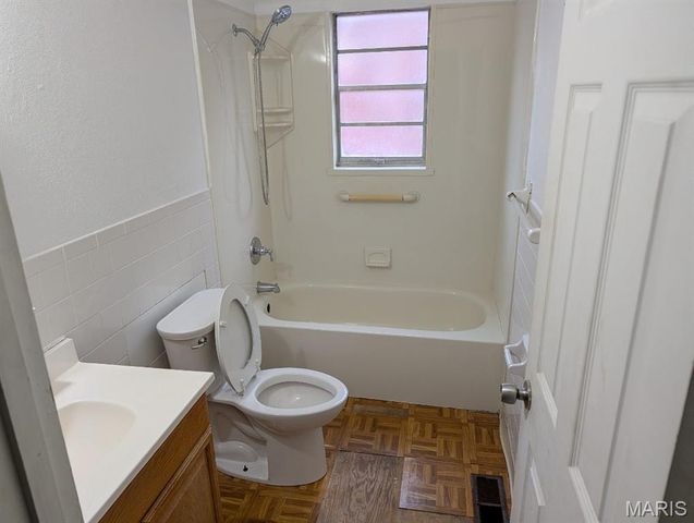 1724 Elliott Avenue, St Louis, MO 63106