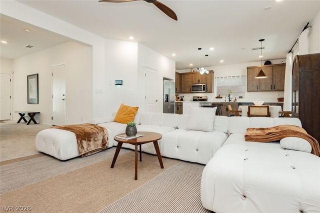 10417 Rose Palisade Street, Las Vegas, NV 89141