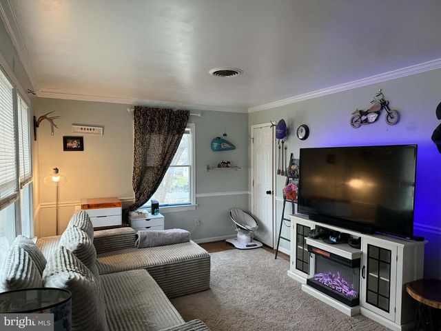 104 AIKEN LN, Clear Brook, VA 22624