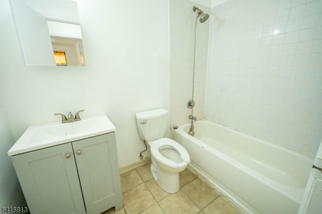 6 Baldwin Ave, Jersey City, NJ 07304