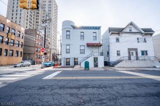 6 Baldwin Ave, Jersey City, NJ 07304