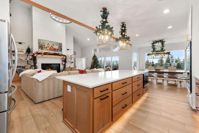 39XX W Wild Rose Rd, Deer Park, WA 99006
