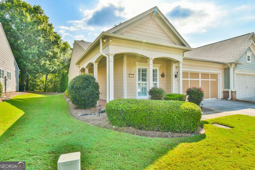 6218 Longleaf Drive, Hoschton, GA 30548