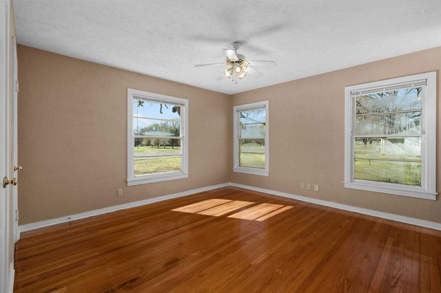 4984 Hwy 79 S, Henderson, TX 75654