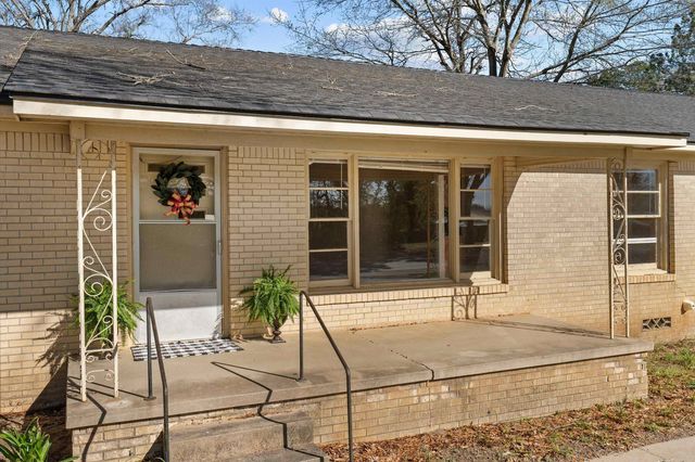 4984 Hwy 79 S, Henderson, TX 75654