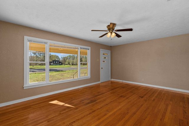 4984 Hwy 79 S, Henderson, TX 75654