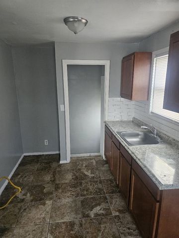 12944 Rosemont, Detroit, MI 48223