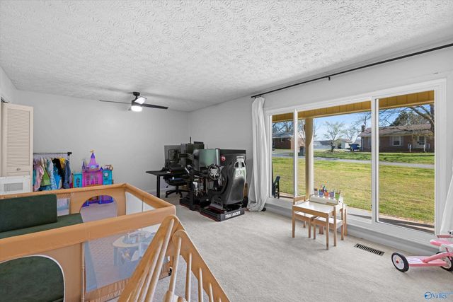 15209 Clodessa Drive, Athens, AL 35611