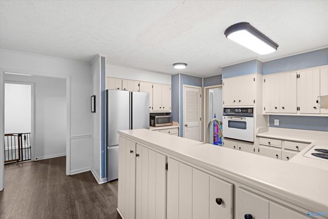 15209 Clodessa Drive, Athens, AL 35611