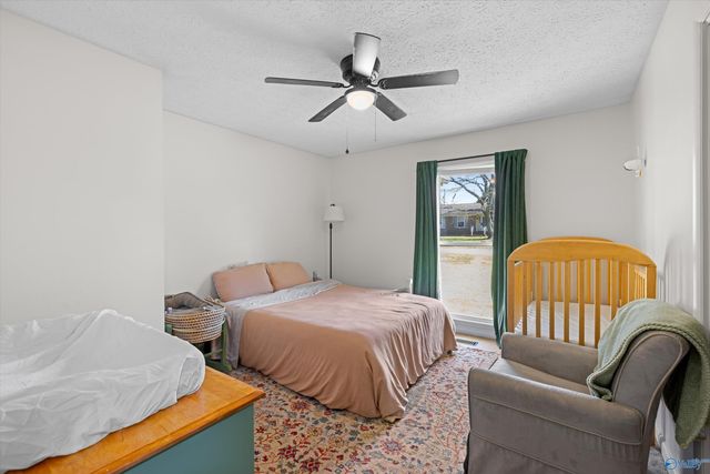 15209 Clodessa Drive, Athens, AL 35611