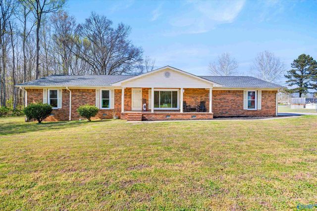 15209 Clodessa Drive, Athens, AL 35611