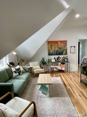 198 Montauk Avenue, New London, CT 06320