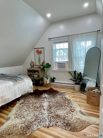 198 Montauk Avenue, New London, CT 06320