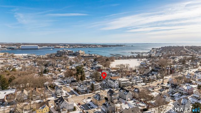 198 Montauk Avenue, New London, CT 06320