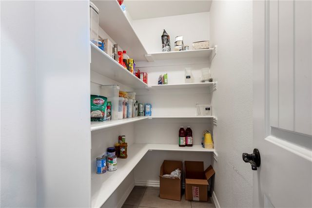 202 W Hayden Boulevard, Rogers, AR 72756