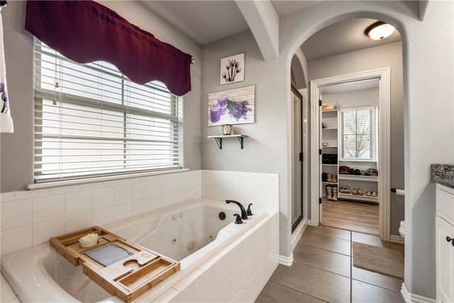 202 W Hayden Boulevard, Rogers, AR 72756