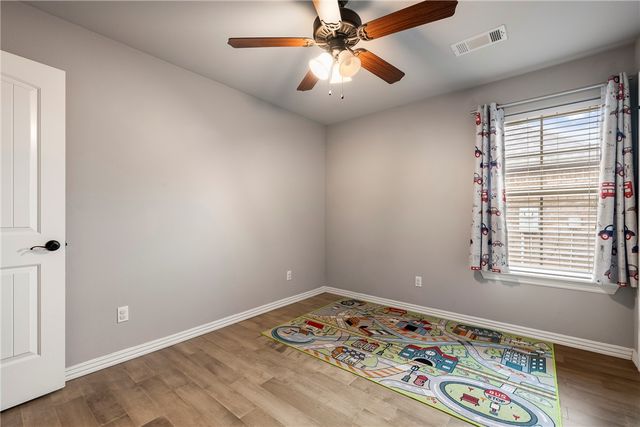 202 W Hayden Boulevard, Rogers, AR 72756