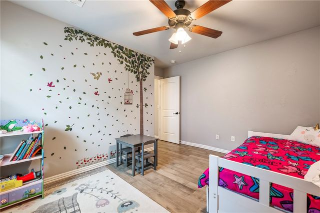 202 W Hayden Boulevard, Rogers, AR 72756