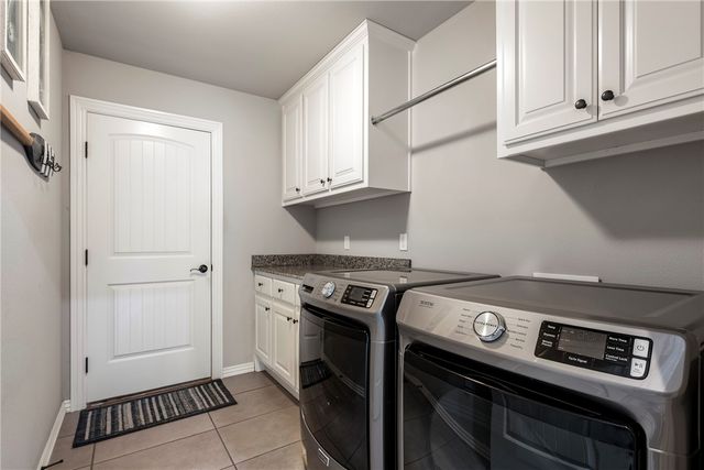 202 W Hayden Boulevard, Rogers, AR 72756