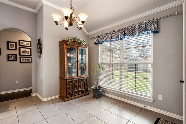 202 W Hayden Boulevard, Rogers, AR 72756