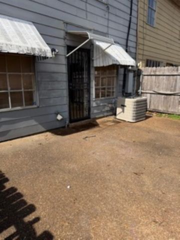 3157 Tulip Poplar Dr, Memphis, TN 38115