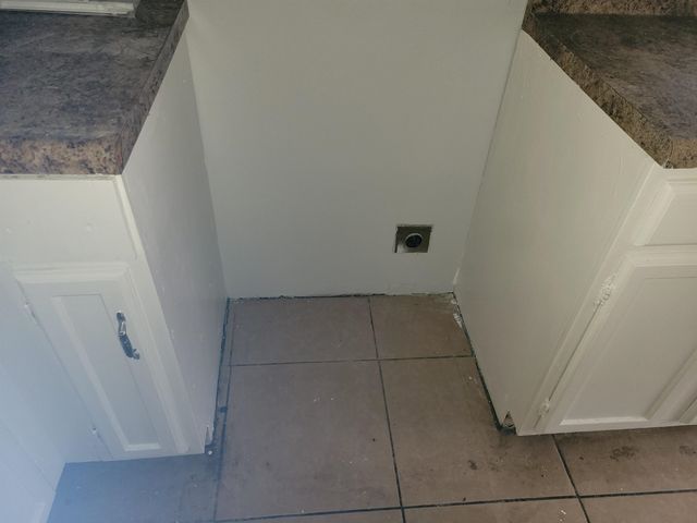 3157 Tulip Poplar Dr, Memphis, TN 38115