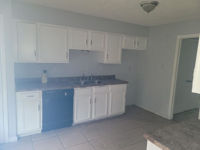 3157 Tulip Poplar Dr, Memphis, TN 38115