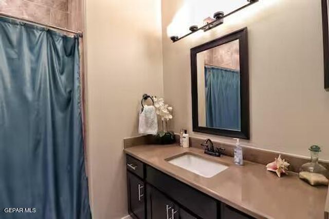 6085 STONE WASH Street, El Paso, TX 79932