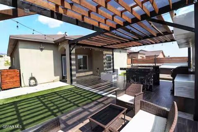 6085 STONE WASH Street, El Paso, TX 79932