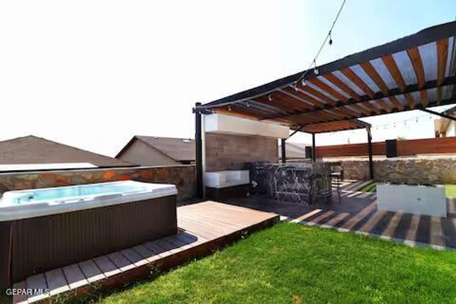 6085 STONE WASH Street, El Paso, TX 79932