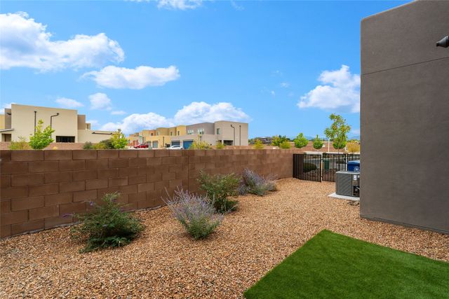 4724 Wheeler Peak, Santa Fe, NM 87507