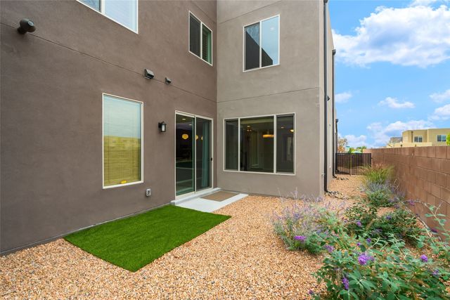 4724 Wheeler Peak, Santa Fe, NM 87507