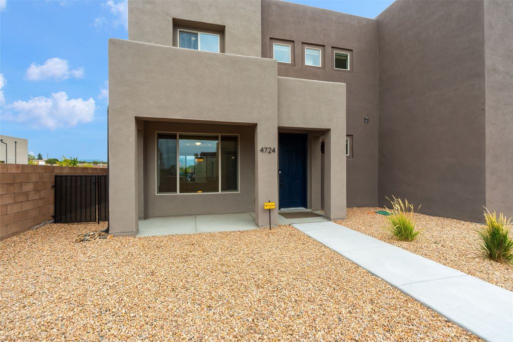 4724 Wheeler Peak, Santa Fe, NM 87507