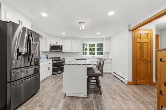 76 Fairview Ave, Rehoboth, MA 02769