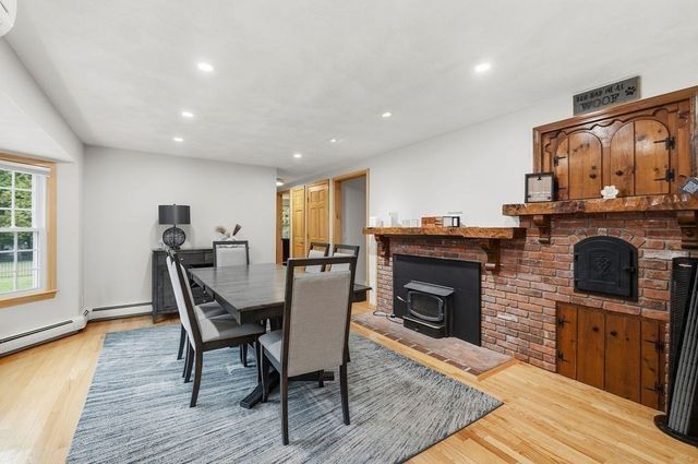 76 Fairview Ave, Rehoboth, MA 02769