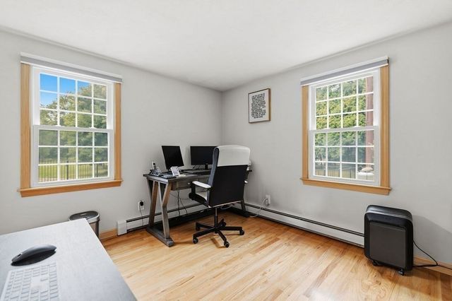76 Fairview Ave, Rehoboth, MA 02769