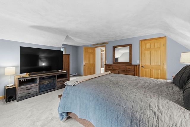 76 Fairview Ave, Rehoboth, MA 02769