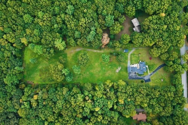 76 Fairview Ave, Rehoboth, MA 02769