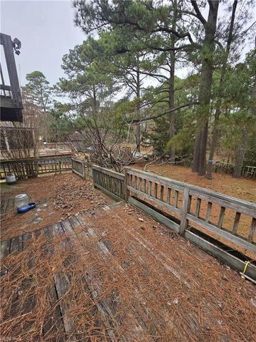 145 Alaric DR, Hampton, VA 23664