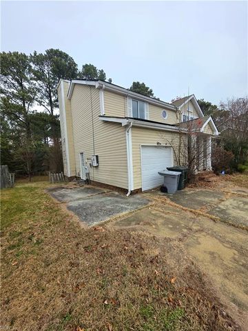 145 Alaric DR, Hampton, VA 23664