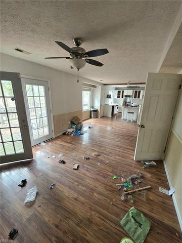 145 Alaric DR, Hampton, VA 23664