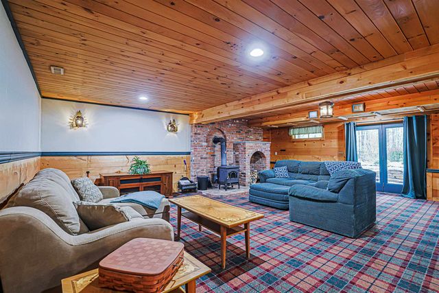 676 Starch Mill Road, Mason, NH 03048