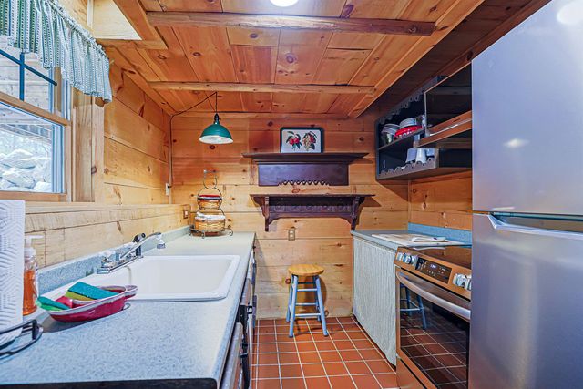 676 Starch Mill Road, Mason, NH 03048