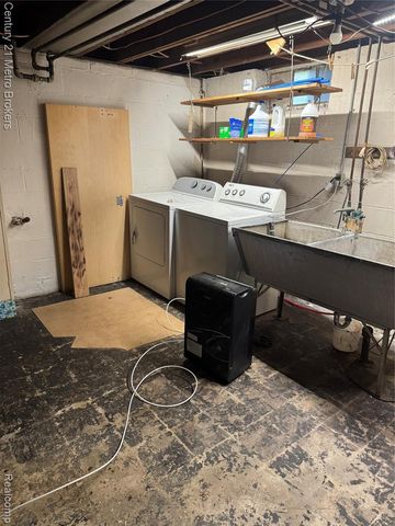 2208 Windemere Avenue, Flint, MI 48503