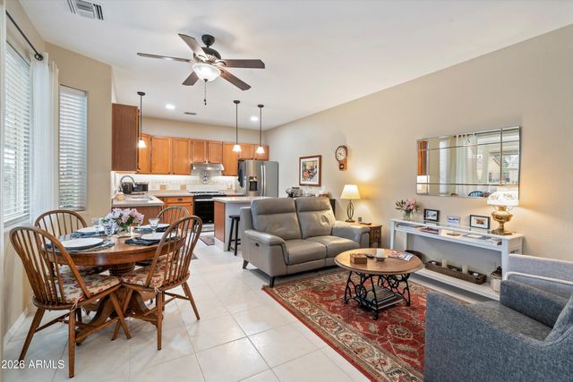 2122 N SWEETWATER Drive, Casa Grande, AZ 85122