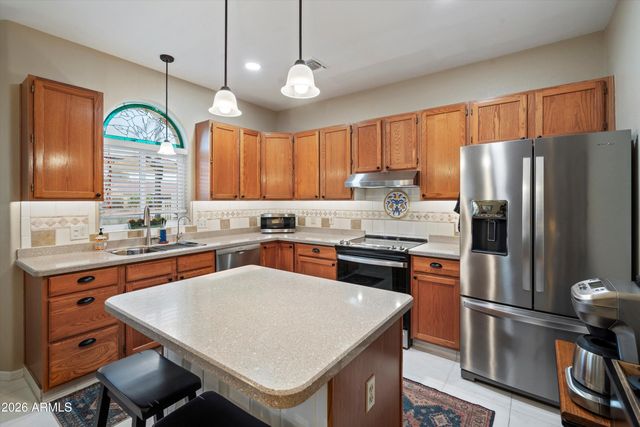 2122 N SWEETWATER Drive, Casa Grande, AZ 85122